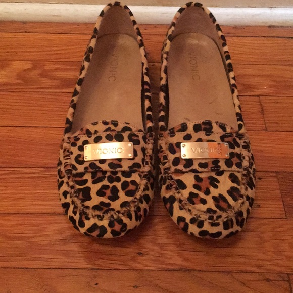 vionic ashby leopard